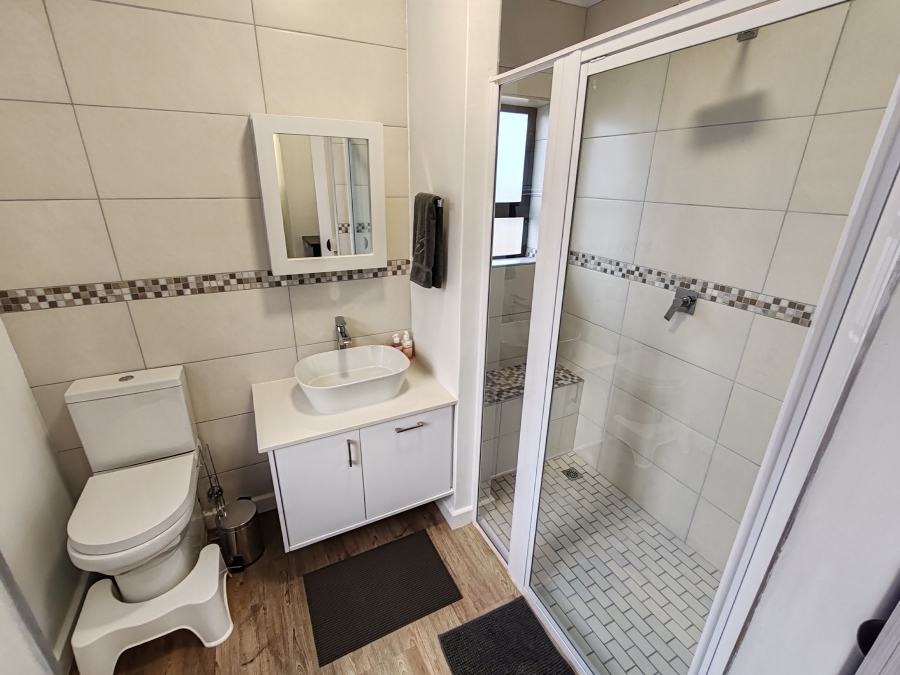 To Let 1 Bedroom Property for Rent in Long Acres Country Estate Western Cape